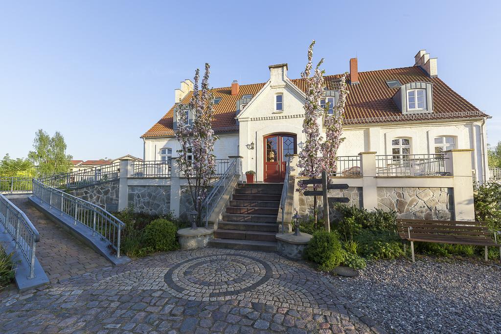 Hotel Gutshaus Parin - Bio- Und Gesundheitshotel Moor-Rolofshagen المظهر الخارجي الصورة