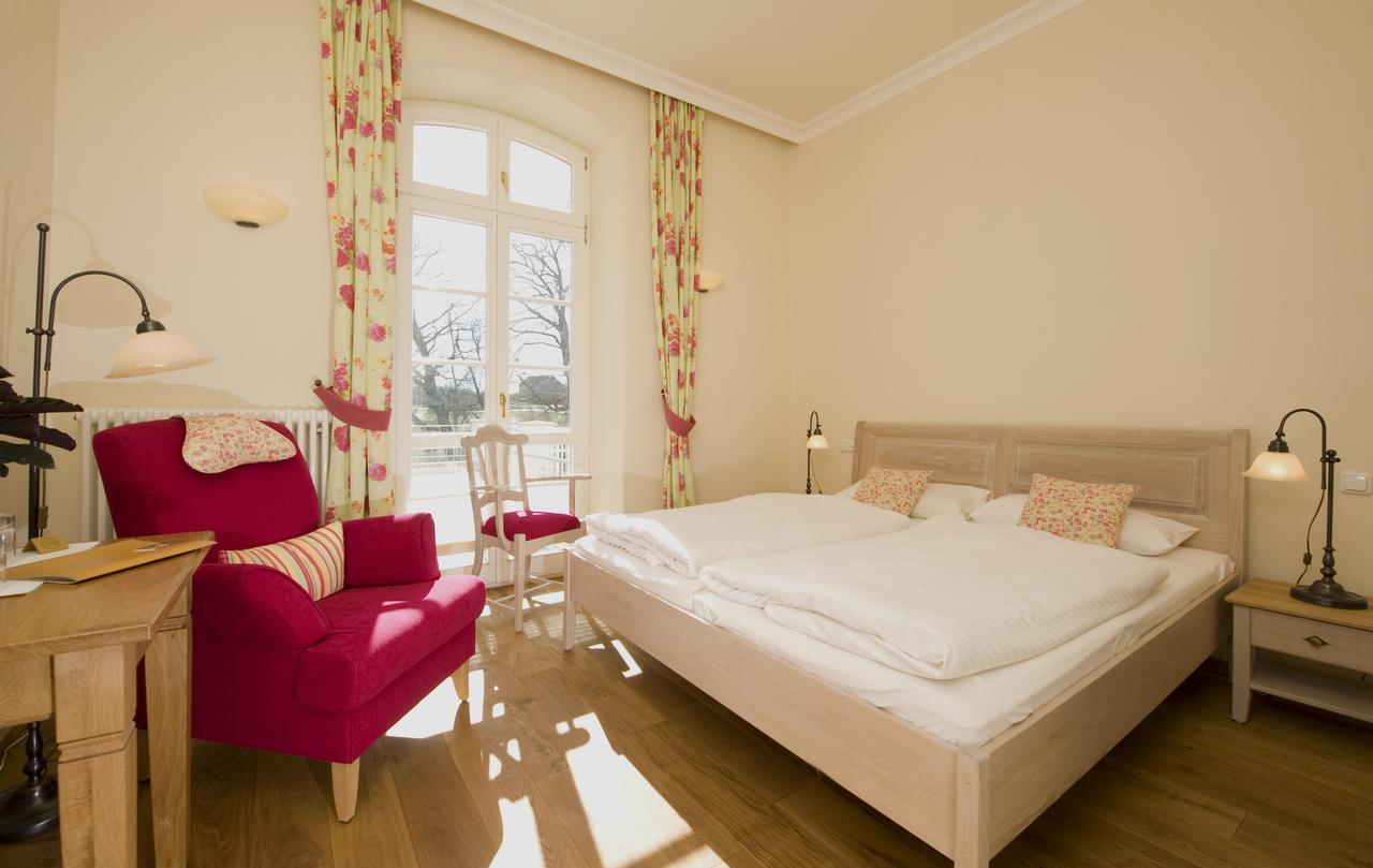 Hotel Gutshaus Parin - Bio- Und Gesundheitshotel Moor-Rolofshagen المظهر الخارجي الصورة